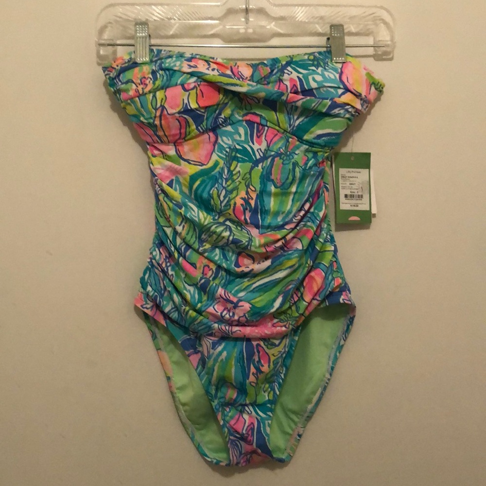 Lilly Pulitzer Women's Flamenco One Piece (Size 2)